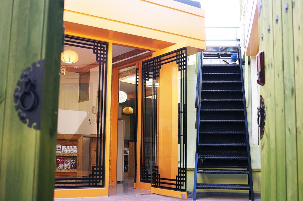 Mini Hotel Dalkom In Dongdaemun Сеул Екстериор снимка
