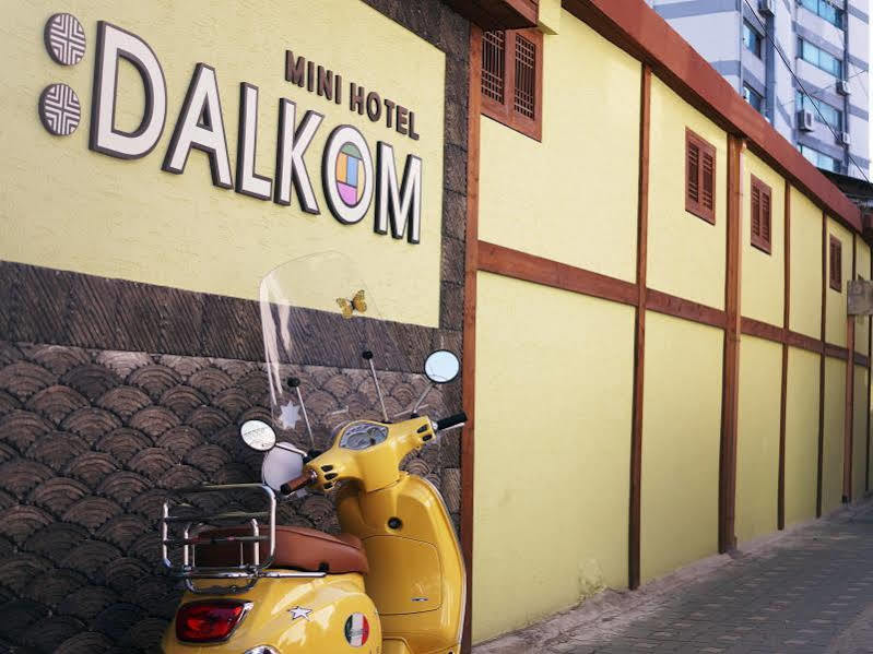 Mini Hotel Dalkom In Dongdaemun Сеул Екстериор снимка