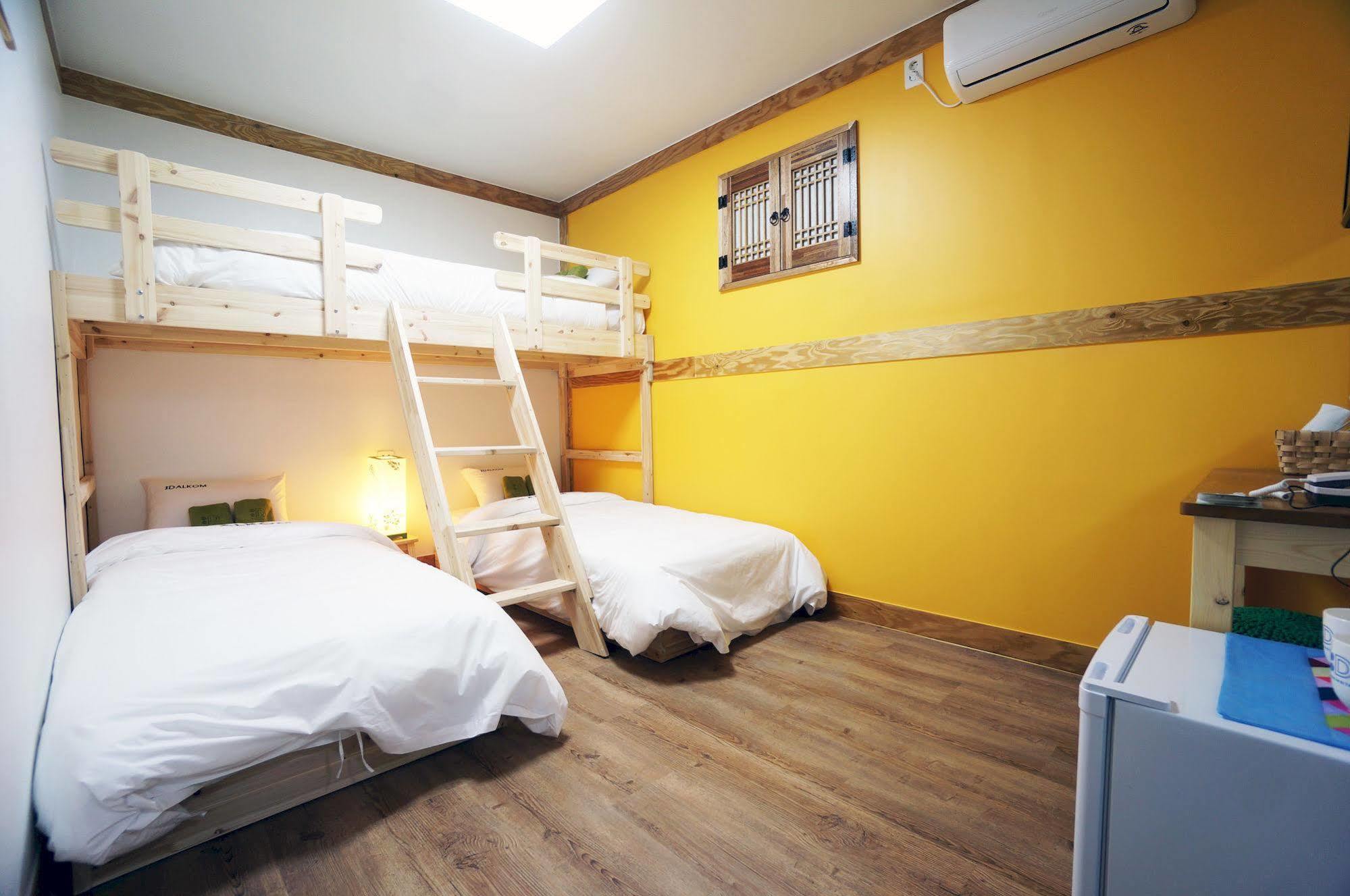 Mini Hotel Dalkom In Dongdaemun Сеул Екстериор снимка