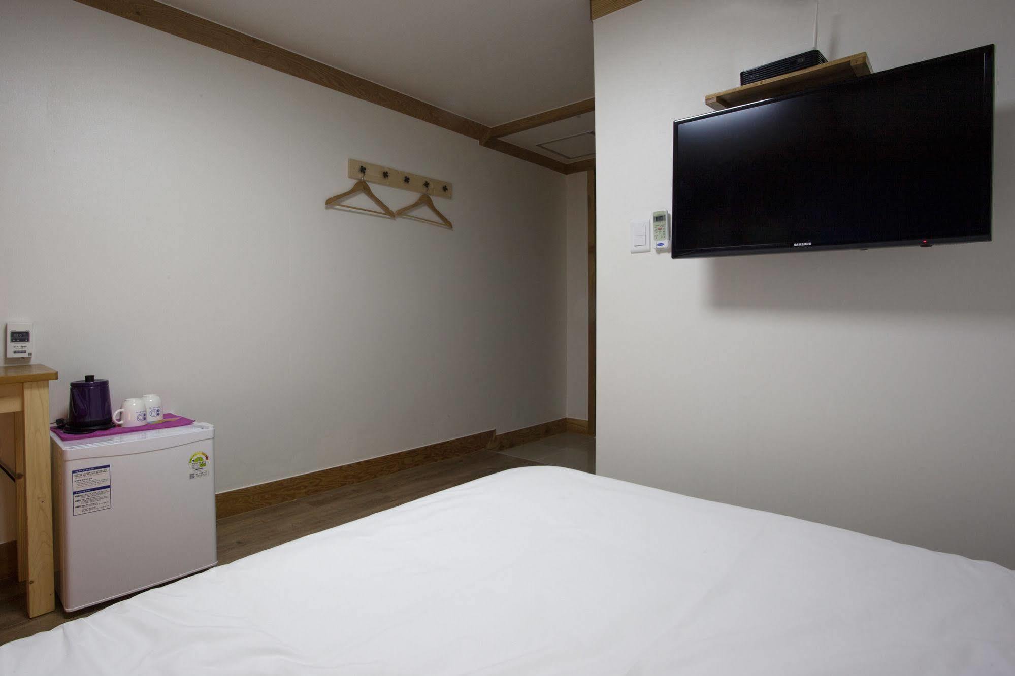 Mini Hotel Dalkom In Dongdaemun Сеул Екстериор снимка
