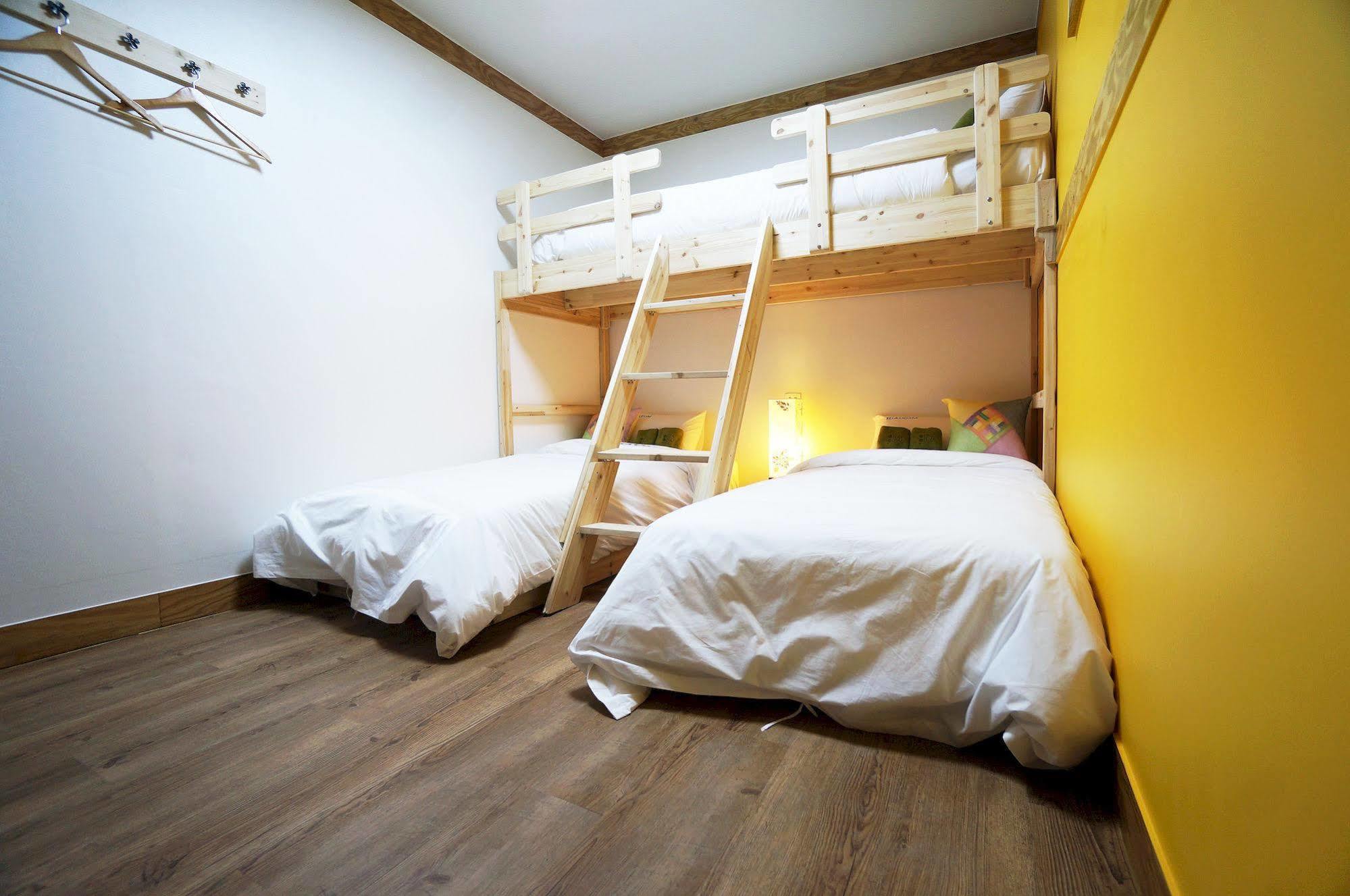 Mini Hotel Dalkom In Dongdaemun Сеул Екстериор снимка