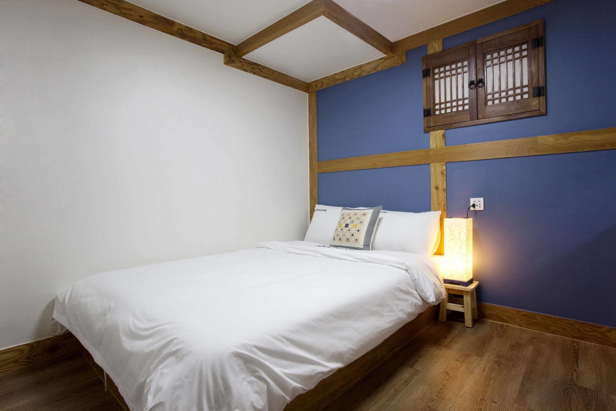 Mini Hotel Dalkom In Dongdaemun Сеул Екстериор снимка